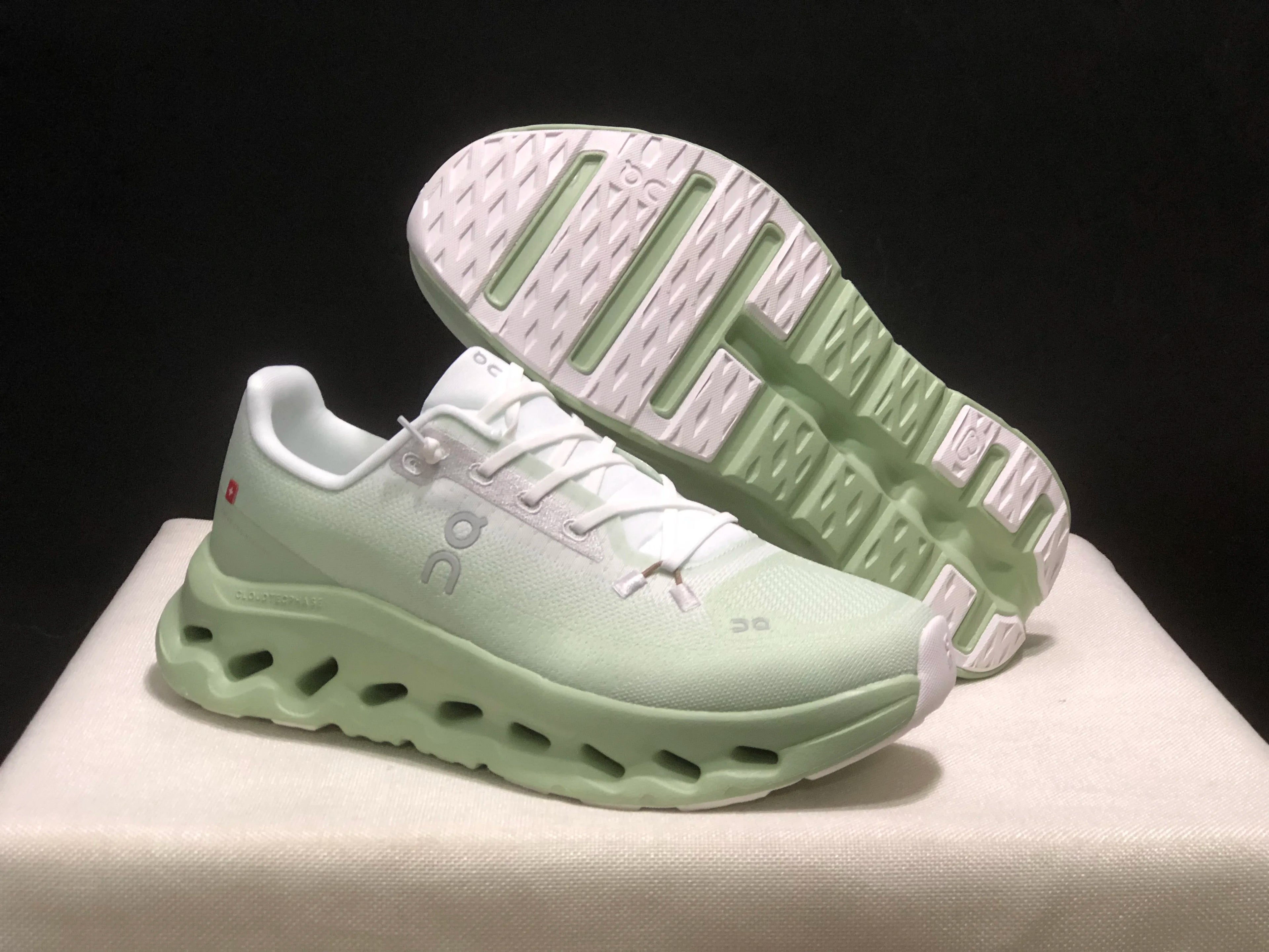 Running Cloudtilt Lightweight Wear-Resistant Comfortable Versatile Outsole Unisex on Cloud Men's Walking Style Shoes