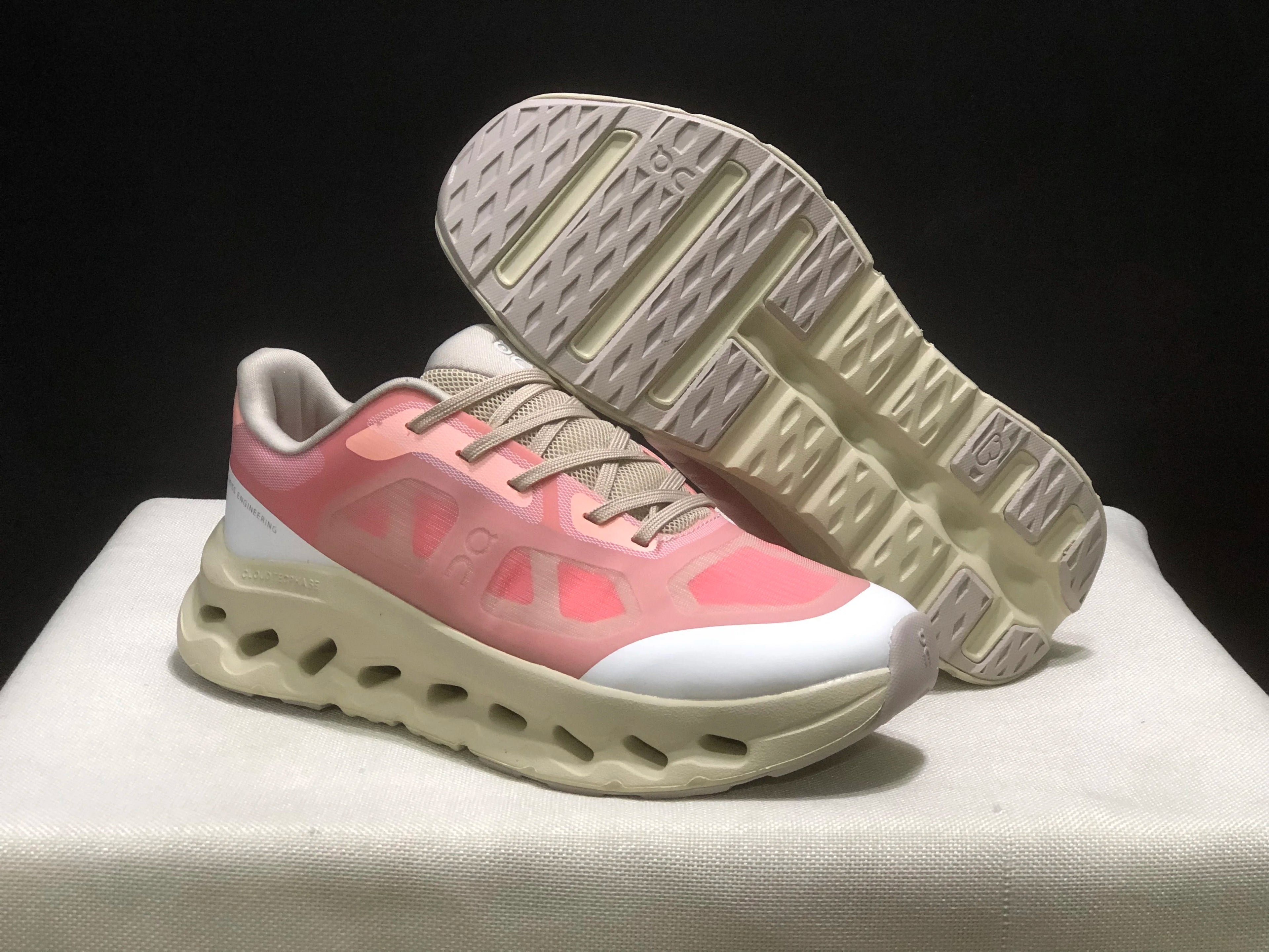 2026 on Cloudtilt Remix High Top Luxury Fashion Brand Sneakers High Quality Mesh Soft Comfortable Stylish New Trend Cloud
