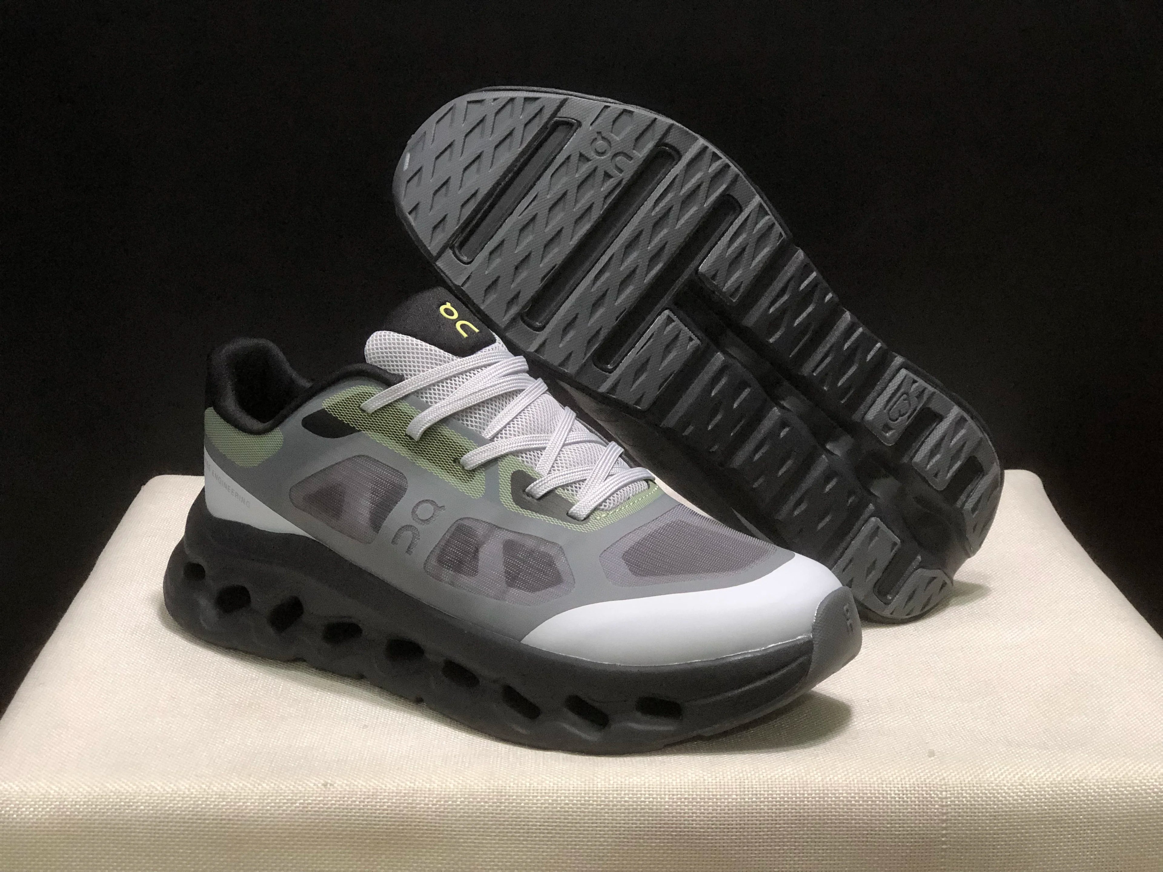 2026 on Cloudtilt Remix High Top Luxury Fashion Brand Sneakers High Quality Mesh Soft Comfortable Stylish New Trend Cloud