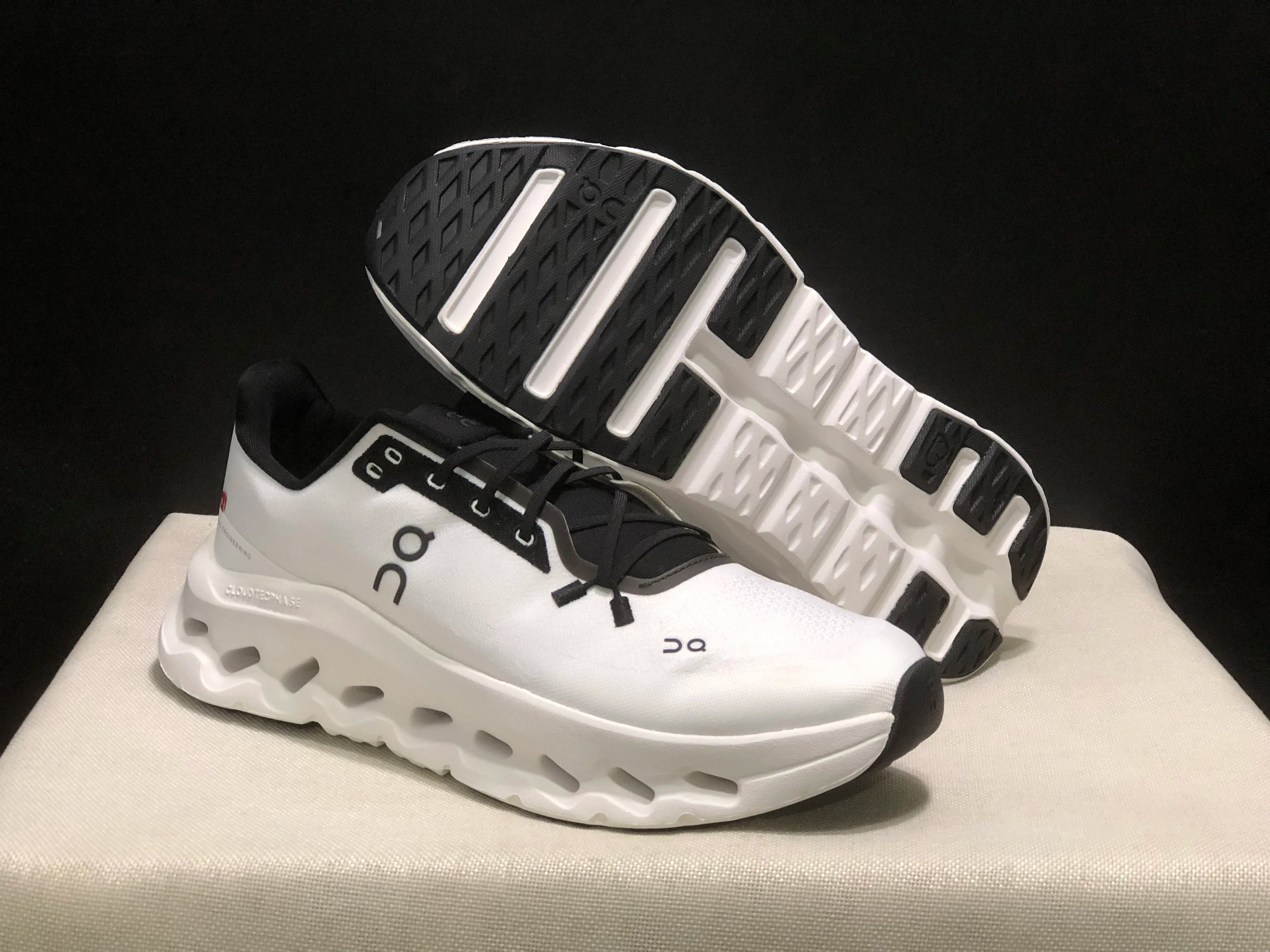 Running Cloudtilt Lightweight Wear-Resistant Comfortable Versatile Outsole Unisex on Cloud Men's Walking Style Shoes