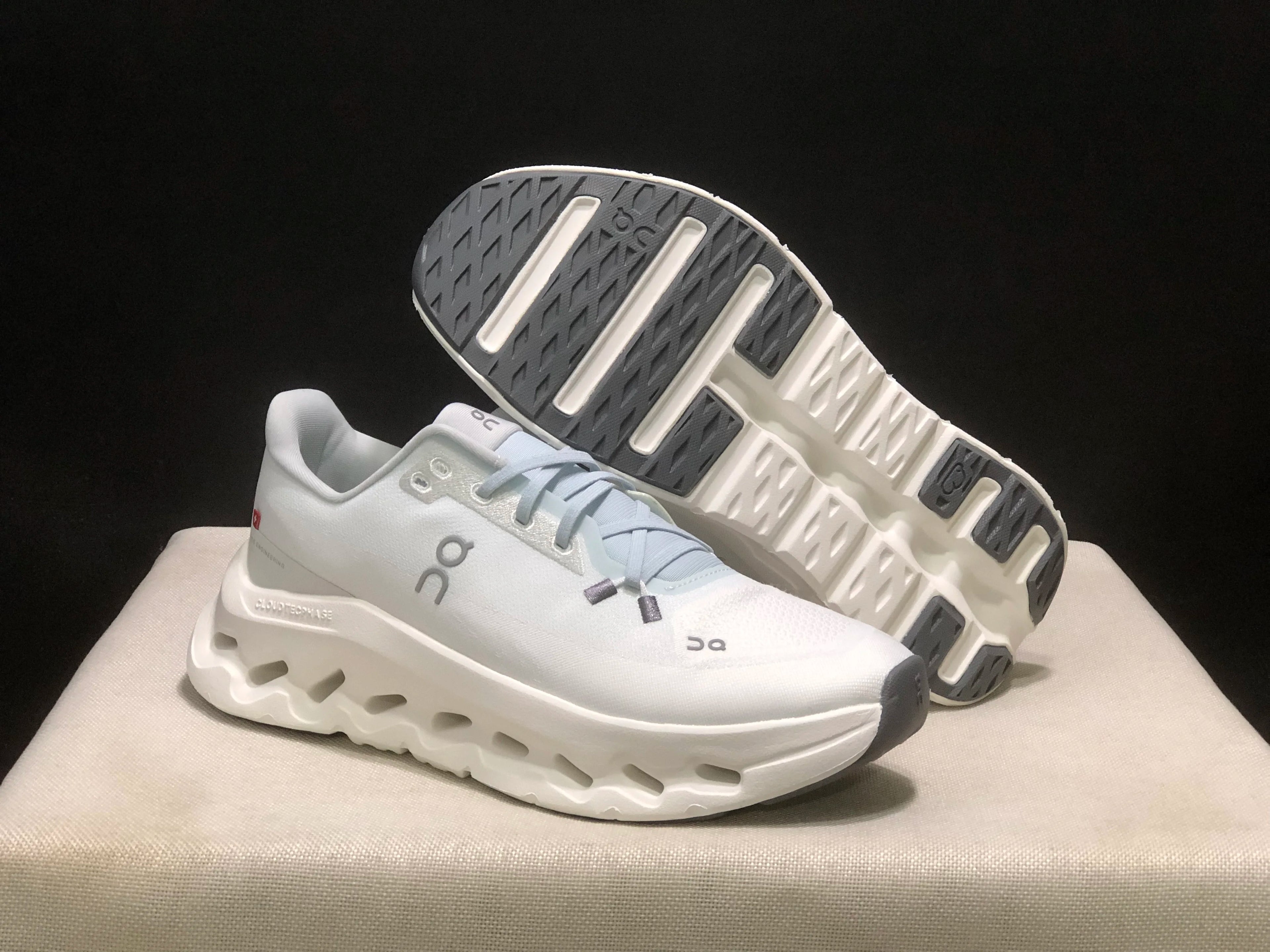 Running Cloudtilt Lightweight Wear-Resistant Comfortable Versatile Outsole Unisex on Cloud Men's Walking Style Shoes