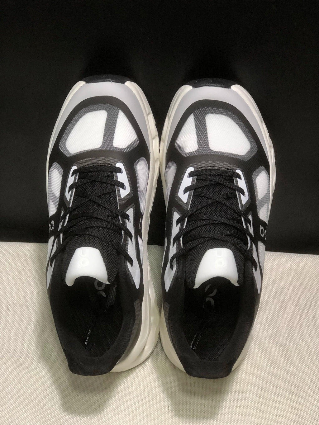 2026 on Cloudtilt Remix High Top Luxury Fashion Brand Sneakers High Quality Mesh Soft Comfortable Stylish New Trend Cloud