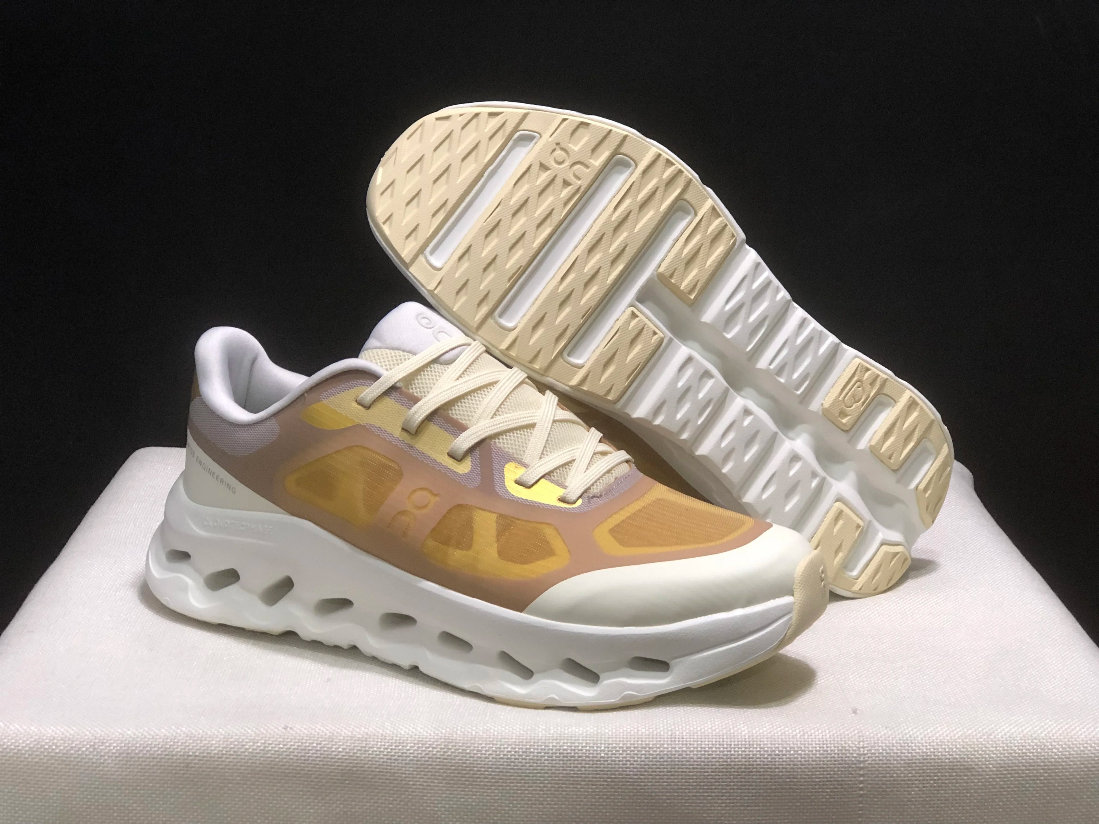 2026 on Cloudtilt Remix High Top Luxury Fashion Brand Sneakers High Quality Mesh Soft Comfortable Stylish New Trend Cloud