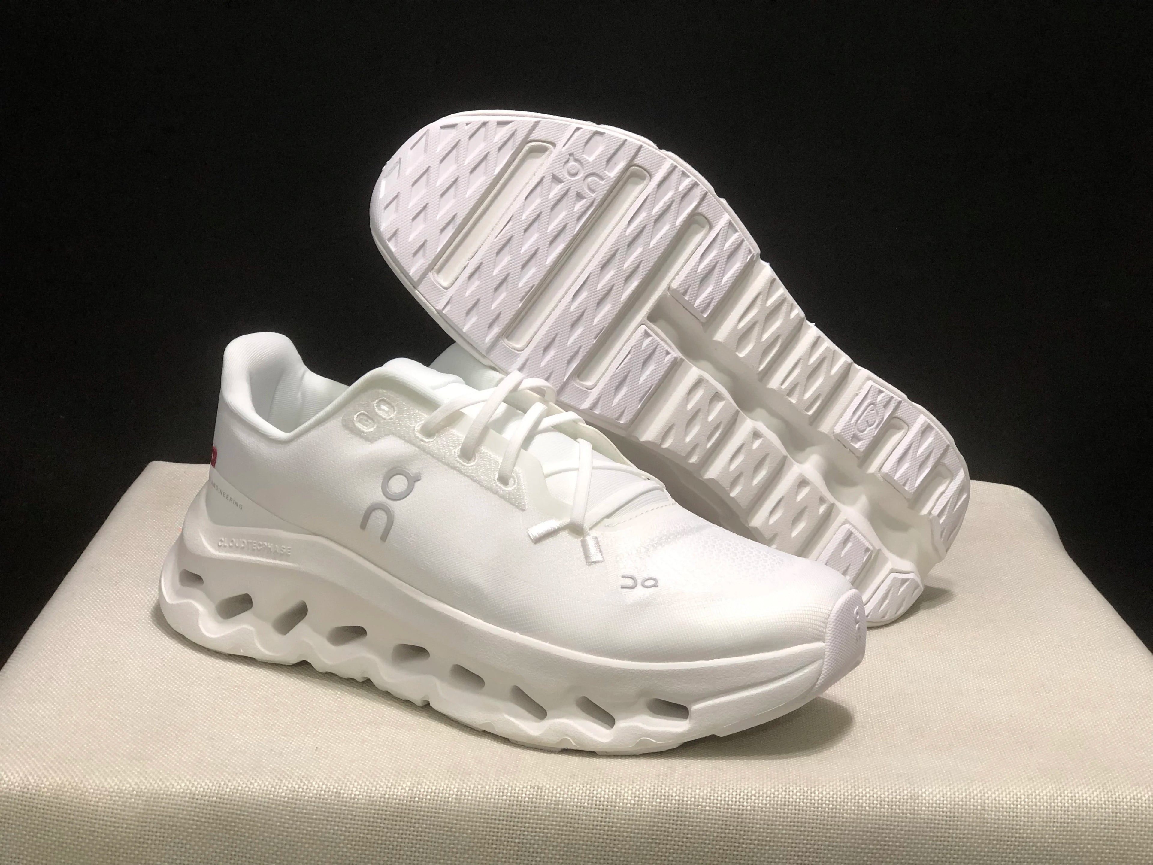 Running Cloudtilt Lightweight Wear-Resistant Comfortable Versatile Outsole Unisex on Cloud Men's Walking Style Shoes