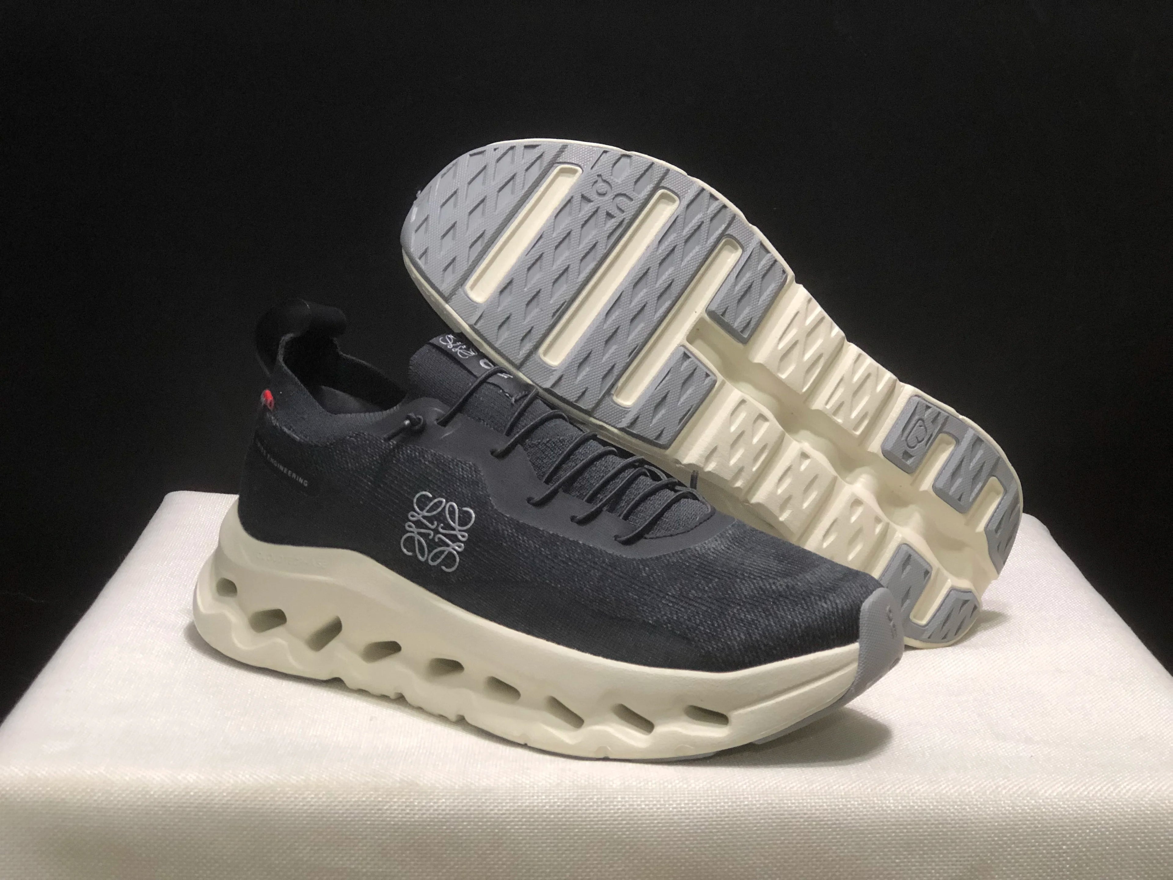 Running Cloudtilt Lightweight Wear-Resistant Comfortable Versatile Outsole Unisex on Cloud Men's Walking Style Shoes